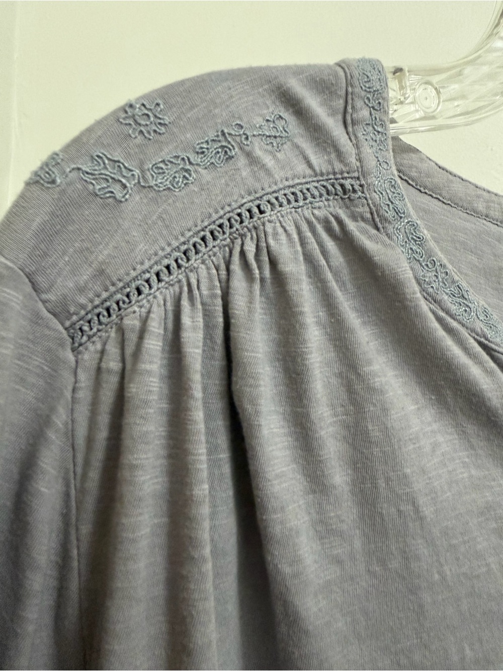 Lucky Brand Light Gray Button-Front Long-Sleeve Henley - Picture 4 of 7